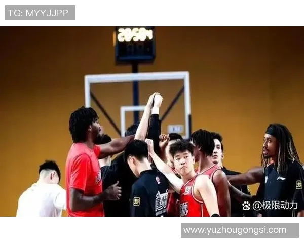 CBA精彩对决天津队与广州队比赛回放全程回顾与精彩瞬间分析 CBA精彩对决天津队与广州队比赛回放全程回顾与精彩瞬间分析