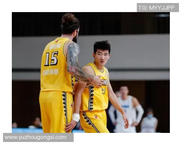 任骏飞领衔球队奋勇拼搏展现篮球精神助力球队冲击更高荣誉 任骏飞领衔球队奋勇拼搏展现篮球精神助力球队冲击更高荣誉