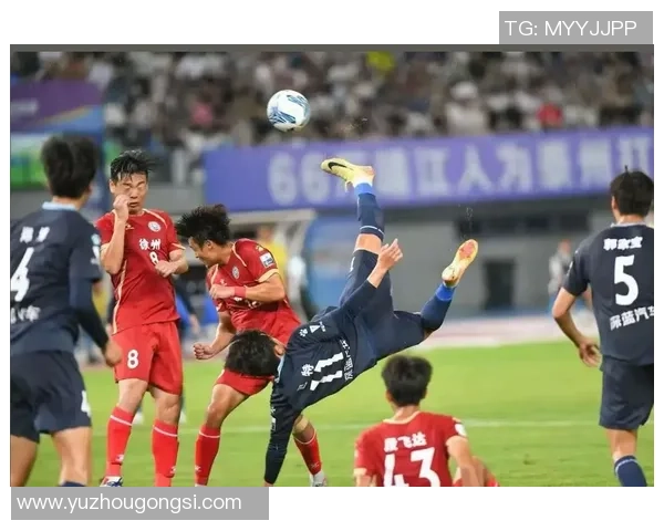 冠忠南区迎战凯景强强对决期待精彩瞬间展现足球魅力与团队精神 冠忠南区迎战凯景强强对决期待精彩瞬间展现足球魅力与团队精神